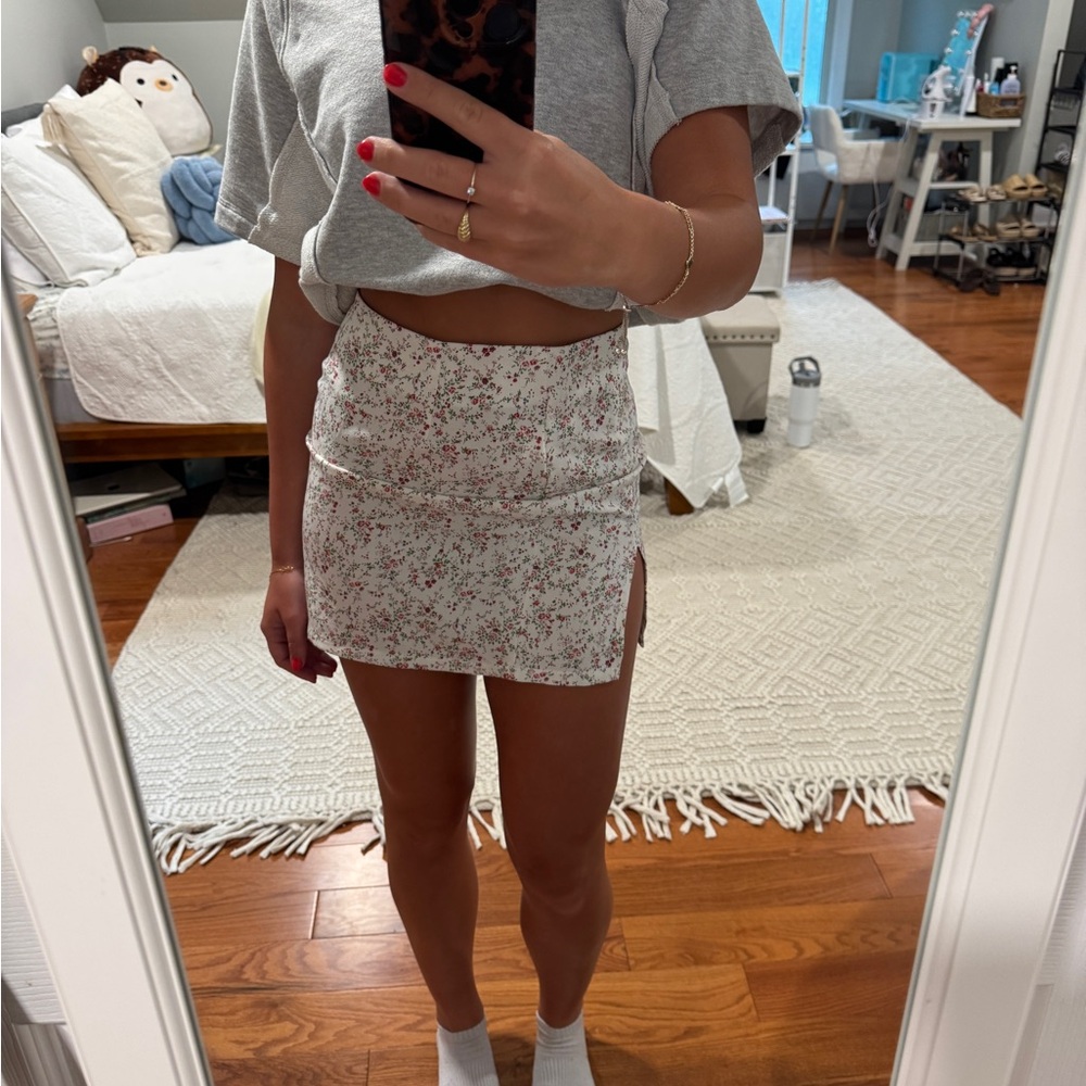 SHEIN Floral Mini Skirt - White and Red